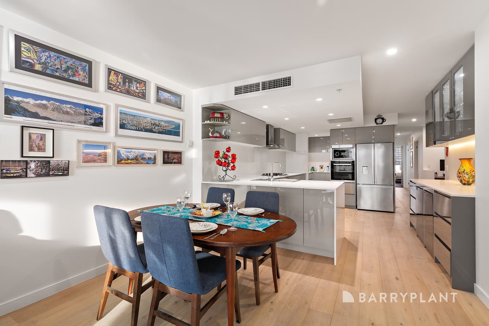 2704/100 Harbour Esplanade, Docklands, VIC 3008, Docklands - Thumbnail 4