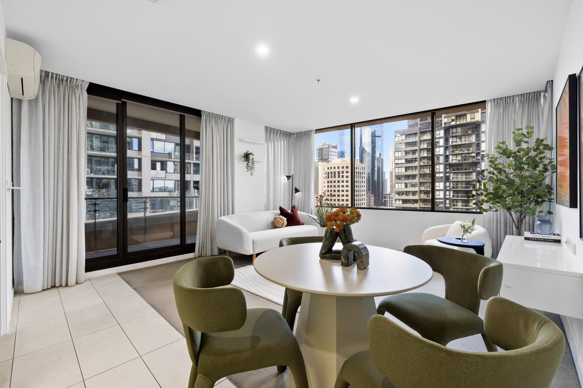 1705/639 Lonsdale StreetMelbourne, vic 3000, Melbourne - Thumbnail 2