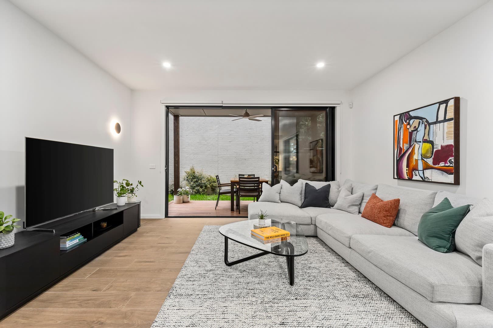 2/29 Price Avenue, Montmorency, VIC 3094, Montmorency - Thumbnail 2