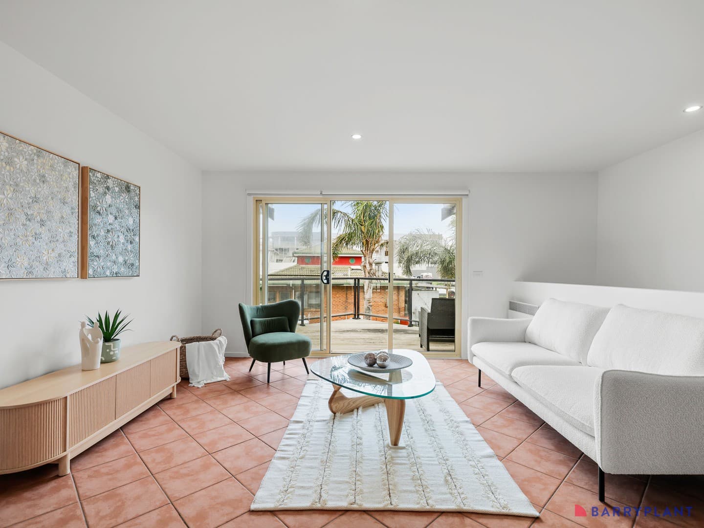 2/165 Marine Parade, San Remo, VIC 3925, San Remo - Thumbnail 3