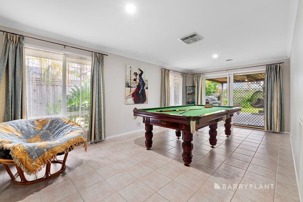 16 Holmwood Crescent, Doreen, VIC 3754, Doreen - Thumbnail 3
