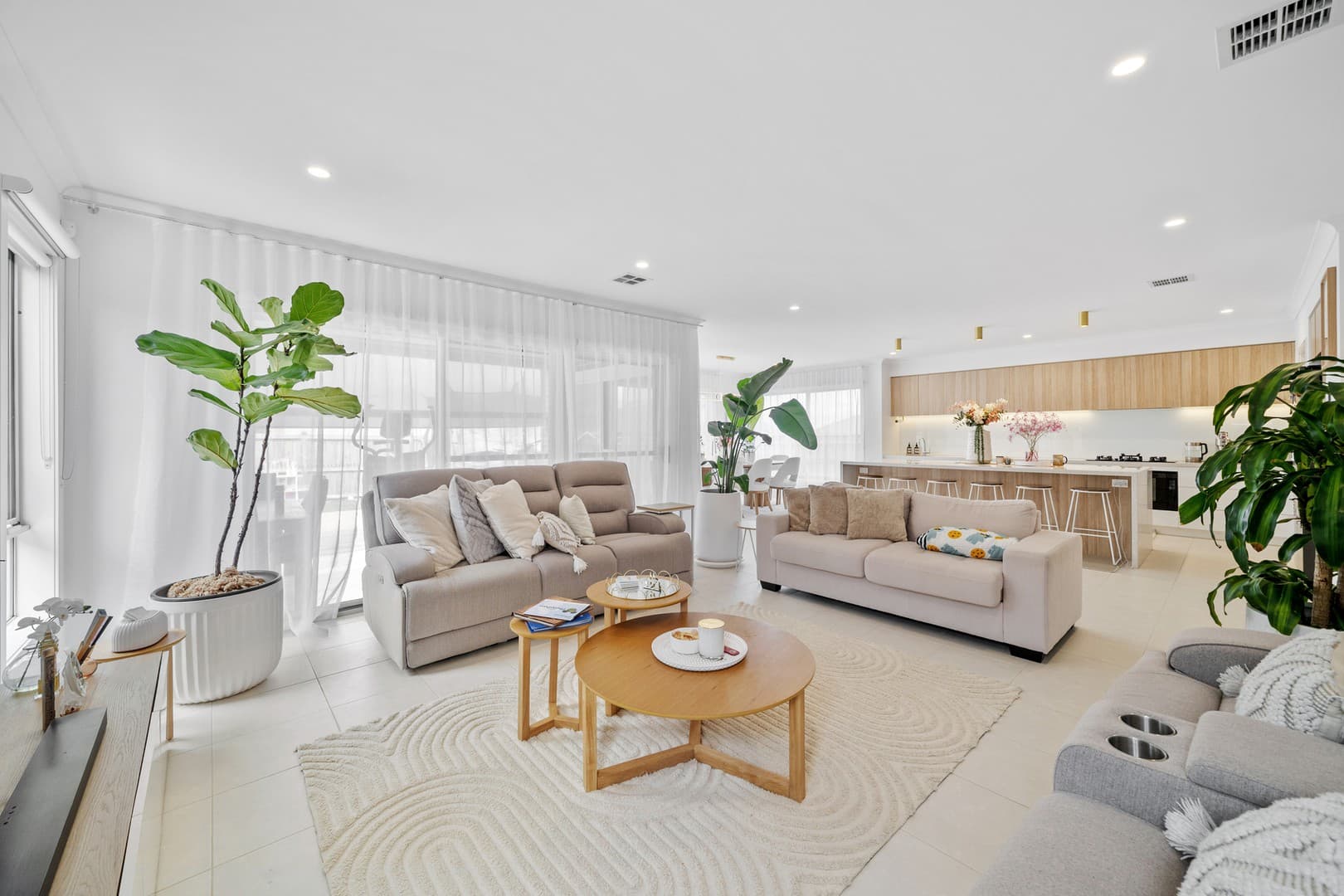 2 Milsom Avenue, Fraser Rise, VIC 3336, Fraser Rise - Thumbnail 5