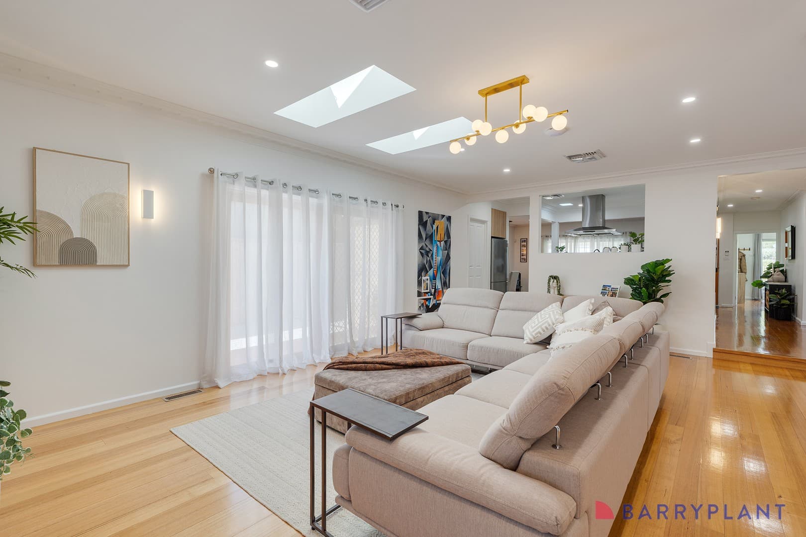 130 Leamington Street, Reservoir, VIC 3073, Reservoir - Thumbnail 2