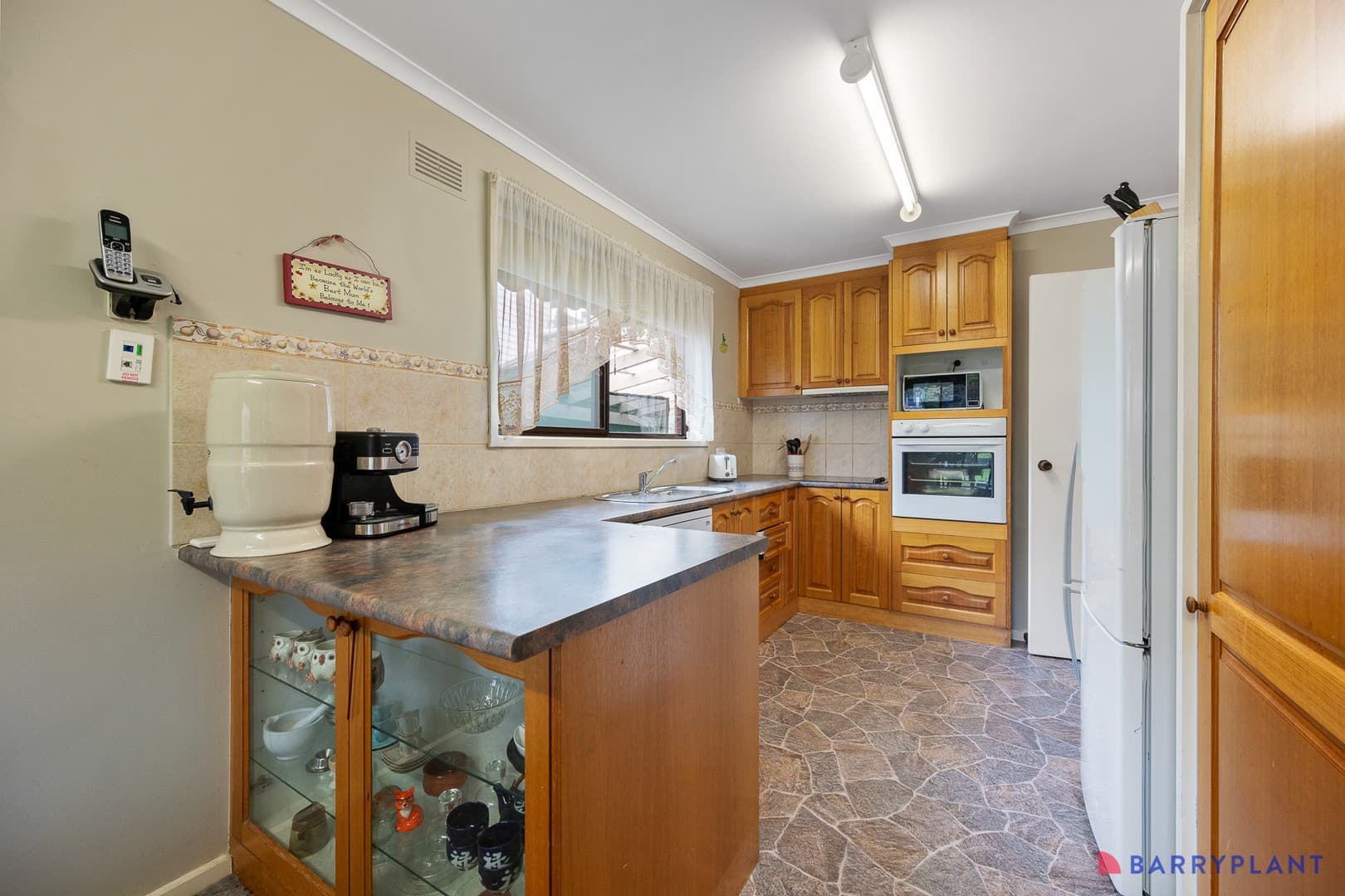 18 Garden Crescent, Inverloch, VIC 3996, Inverloch - Thumbnail 6