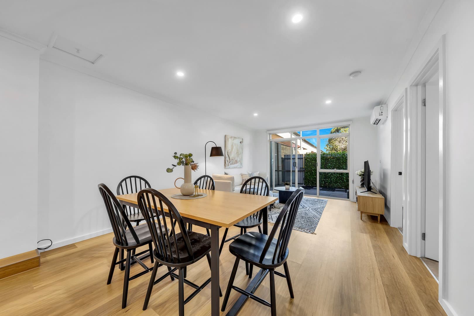 10/70 Loch Street, Coburg - Thumbnail 3