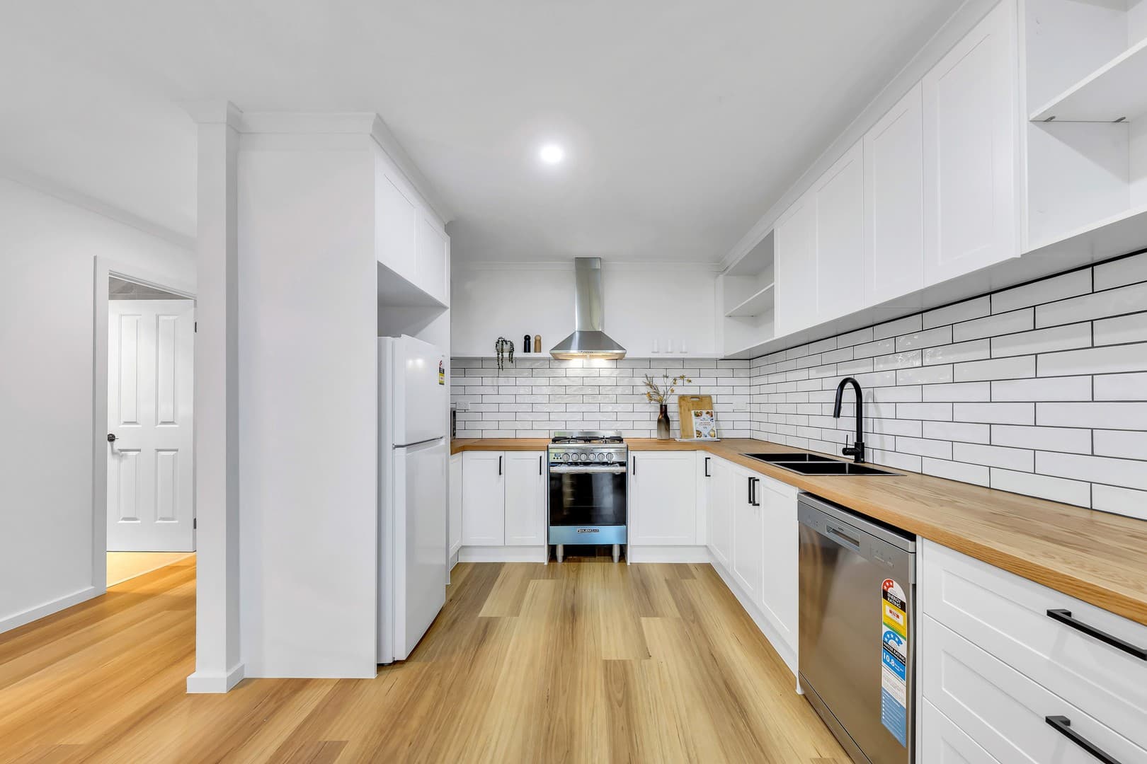 10/70 Loch Street, Coburg - Thumbnail 4