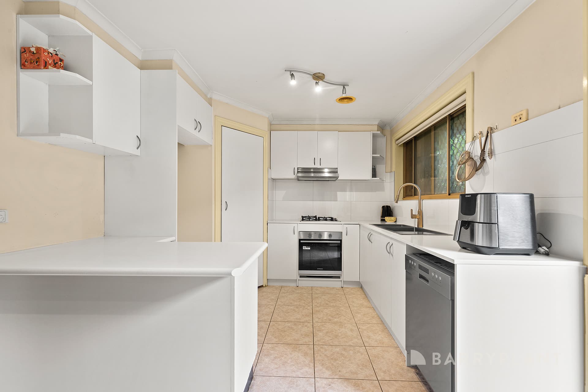 1/6 London Road, Broadmeadows - Thumbnail 2