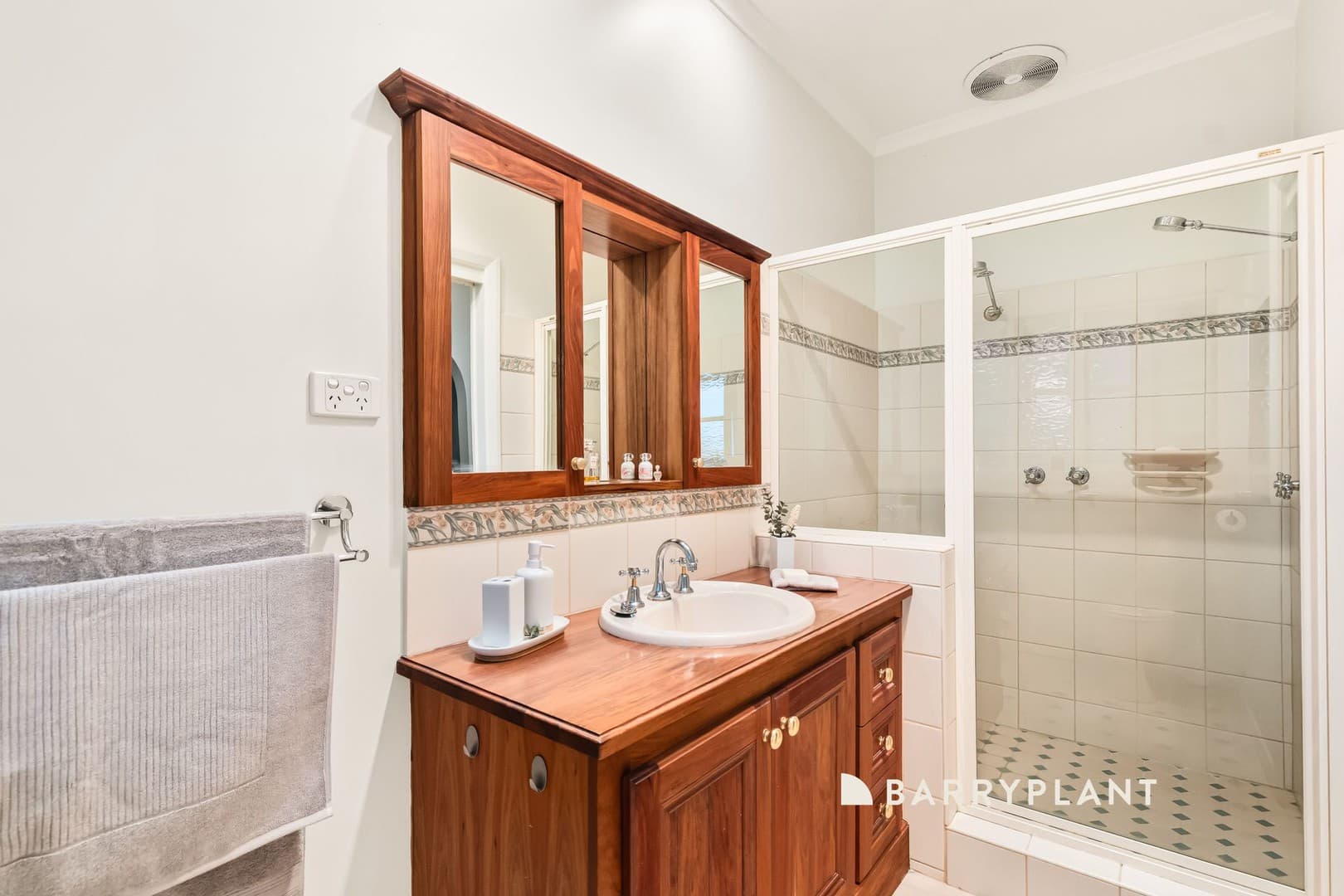 1555 Wellington Road, Belgrave South, VIC 3160, Belgrave South - Thumbnail 8