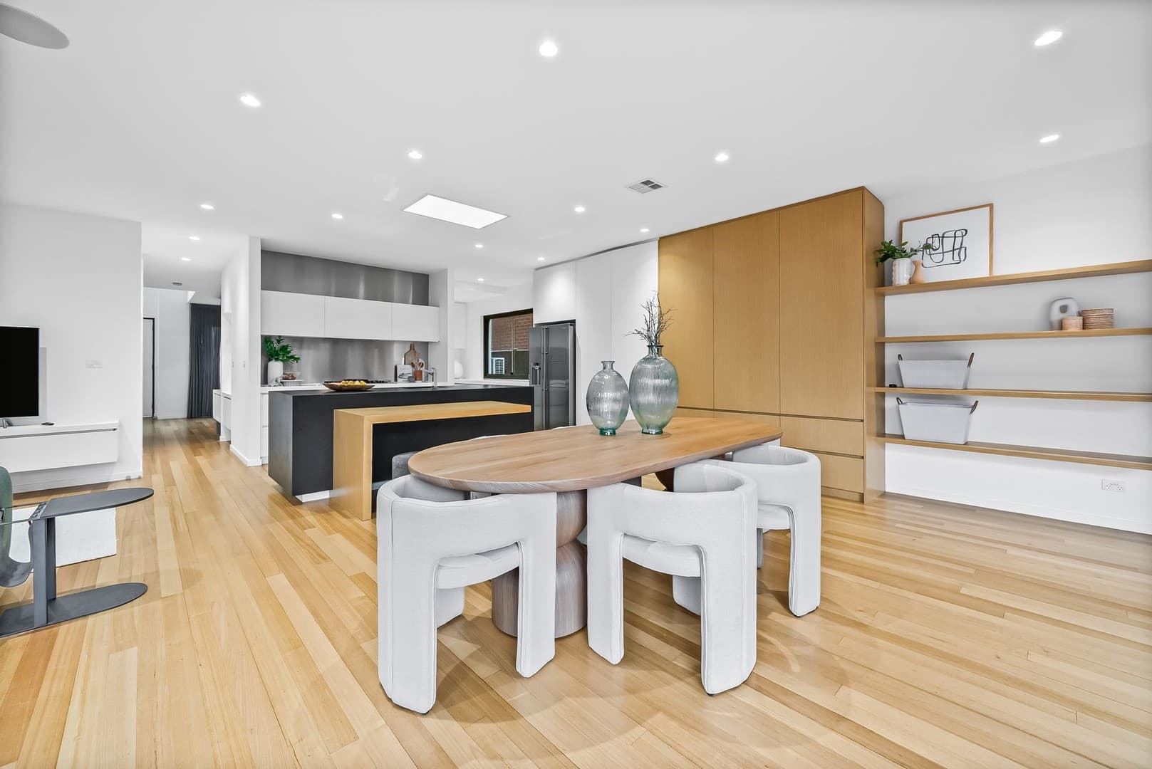 6 Neumayer Place, Newport, VIC 3015, Newport - Thumbnail 6