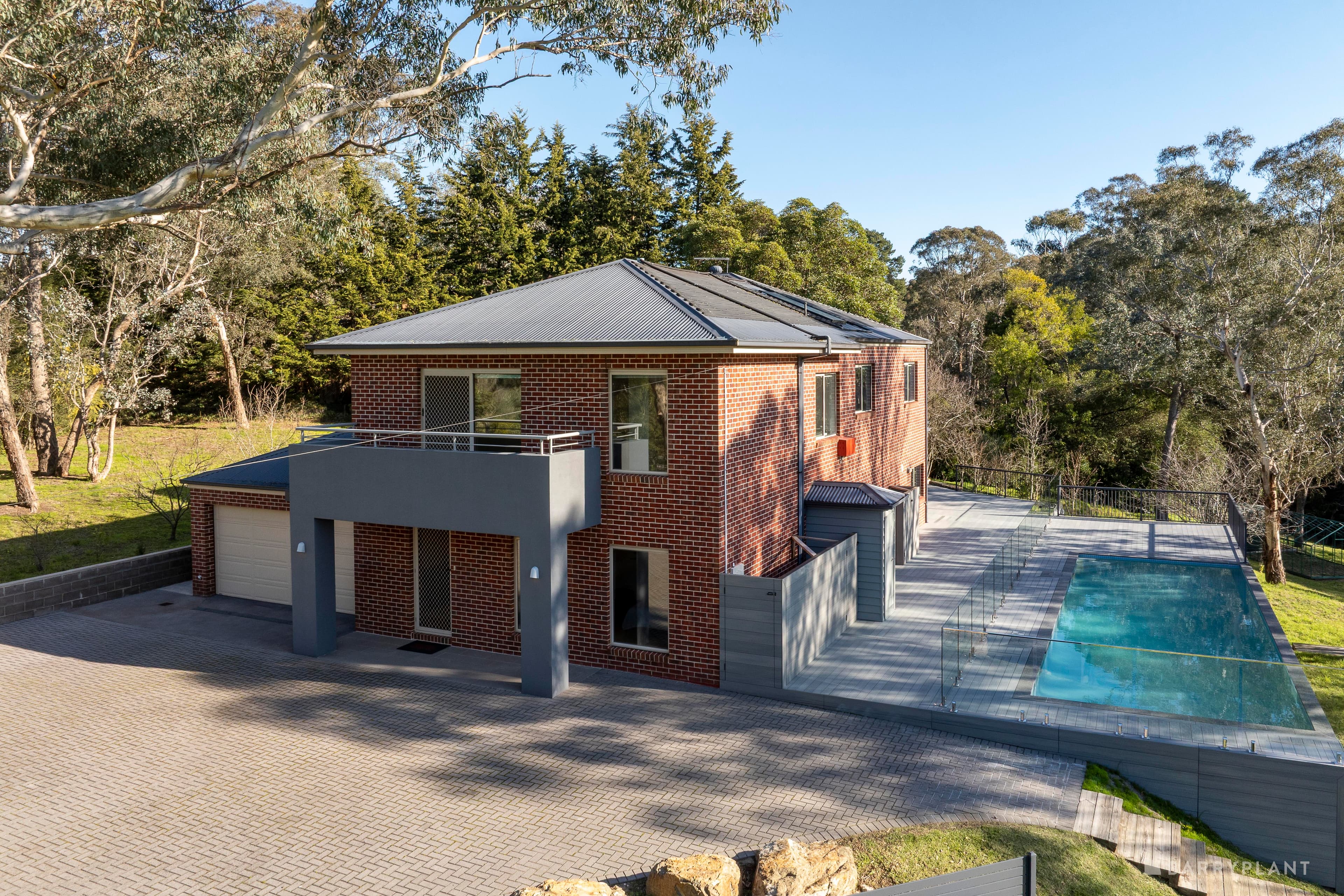 15-17 Vincent Road, Park Orchards - Image 1