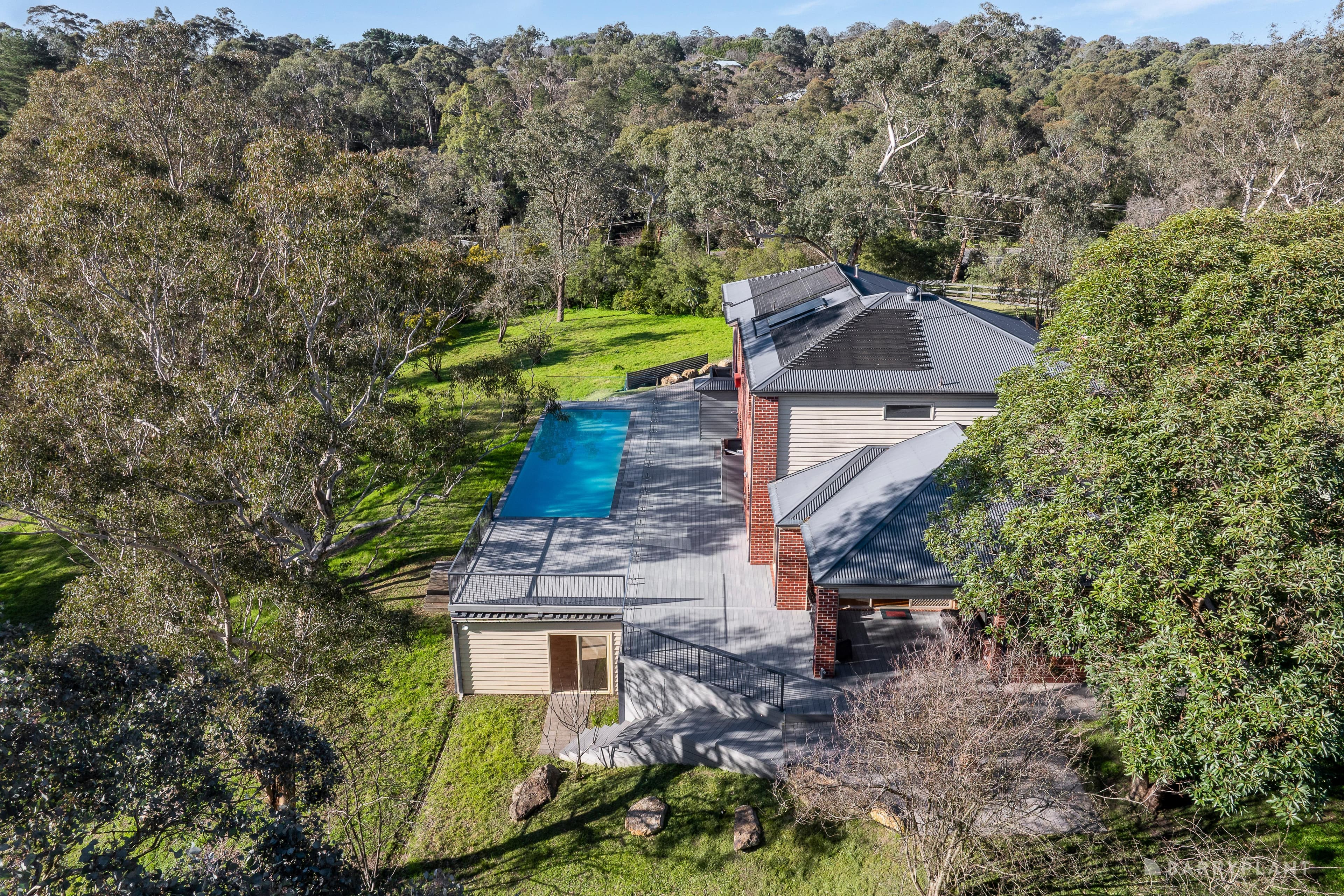 15-17 Vincent Road, Park Orchards - Thumbnail 2
