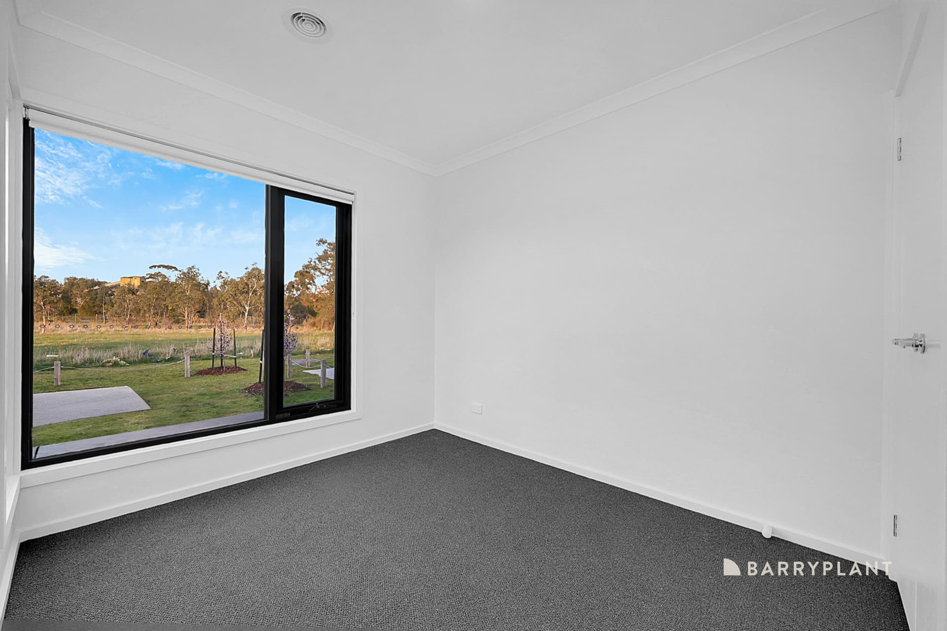 6 Tephra Mews, Epping - Thumbnail 5