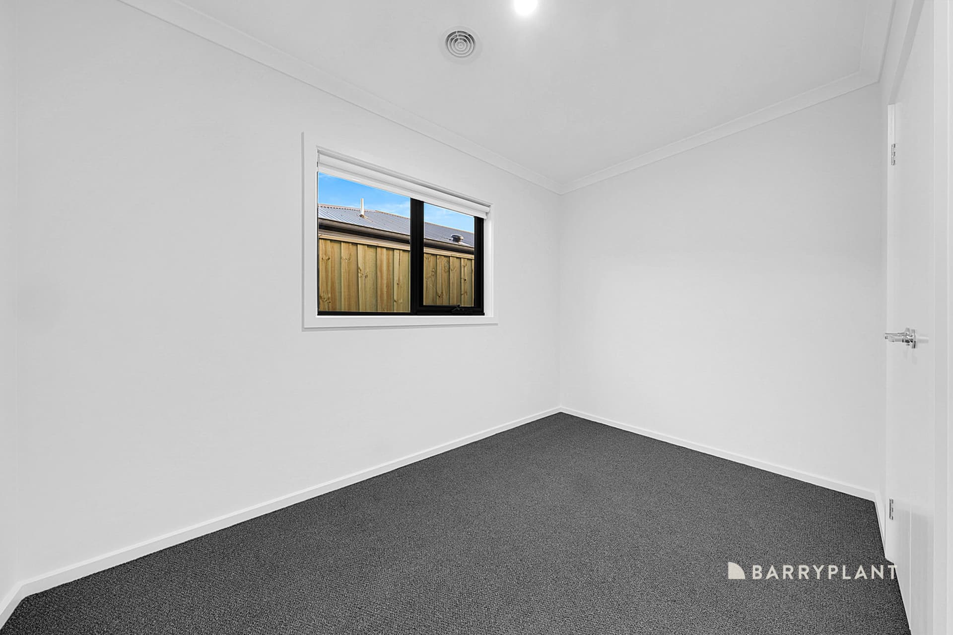 6 Tephra Mews, Epping - Thumbnail 8