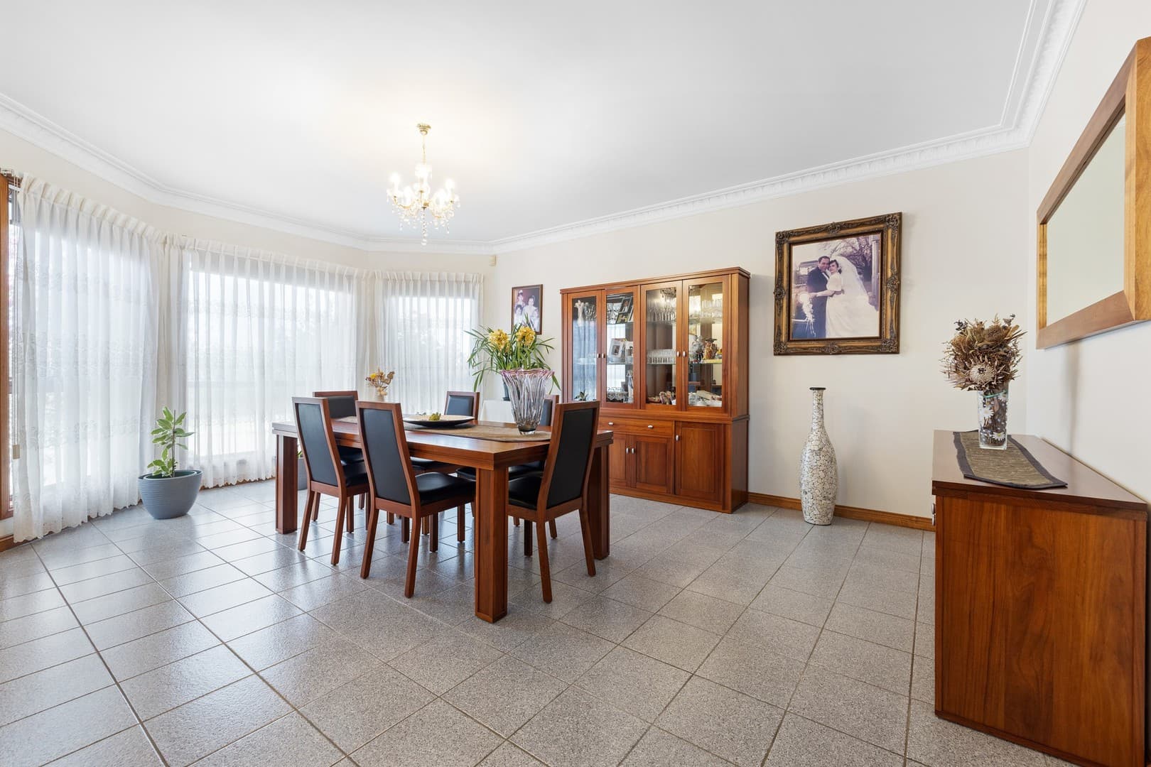 16 Kevington Street, Werribee, VIC 3030, Werribee - Thumbnail 7