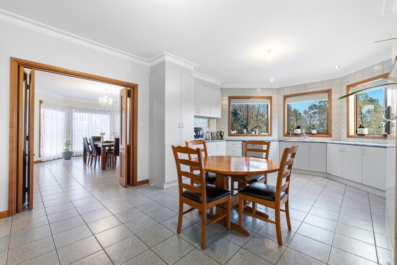 16 Kevington Street, Werribee, VIC 3030, Werribee - Thumbnail 8
