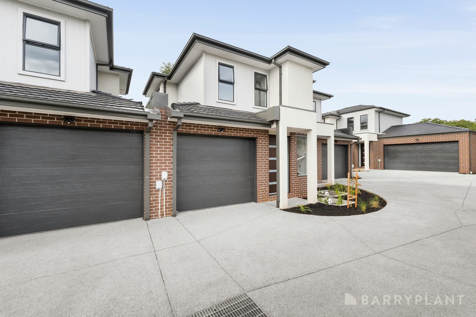 2/8 Cameron Court, Kilsyth, VIC 3137, Kilsyth - Thumbnail 2