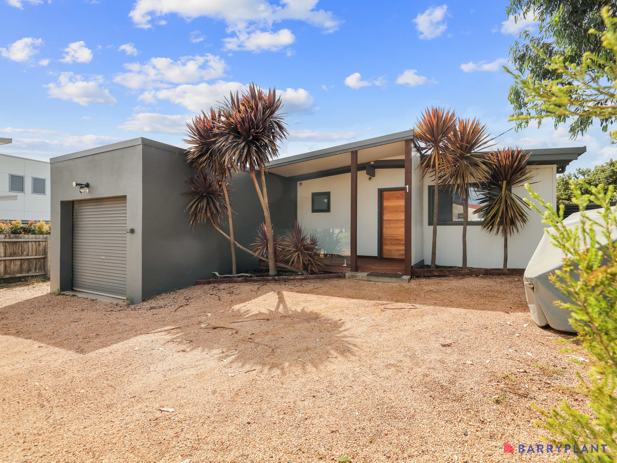 1 Stradbroke Crescent, Surf Beach - Image 1
