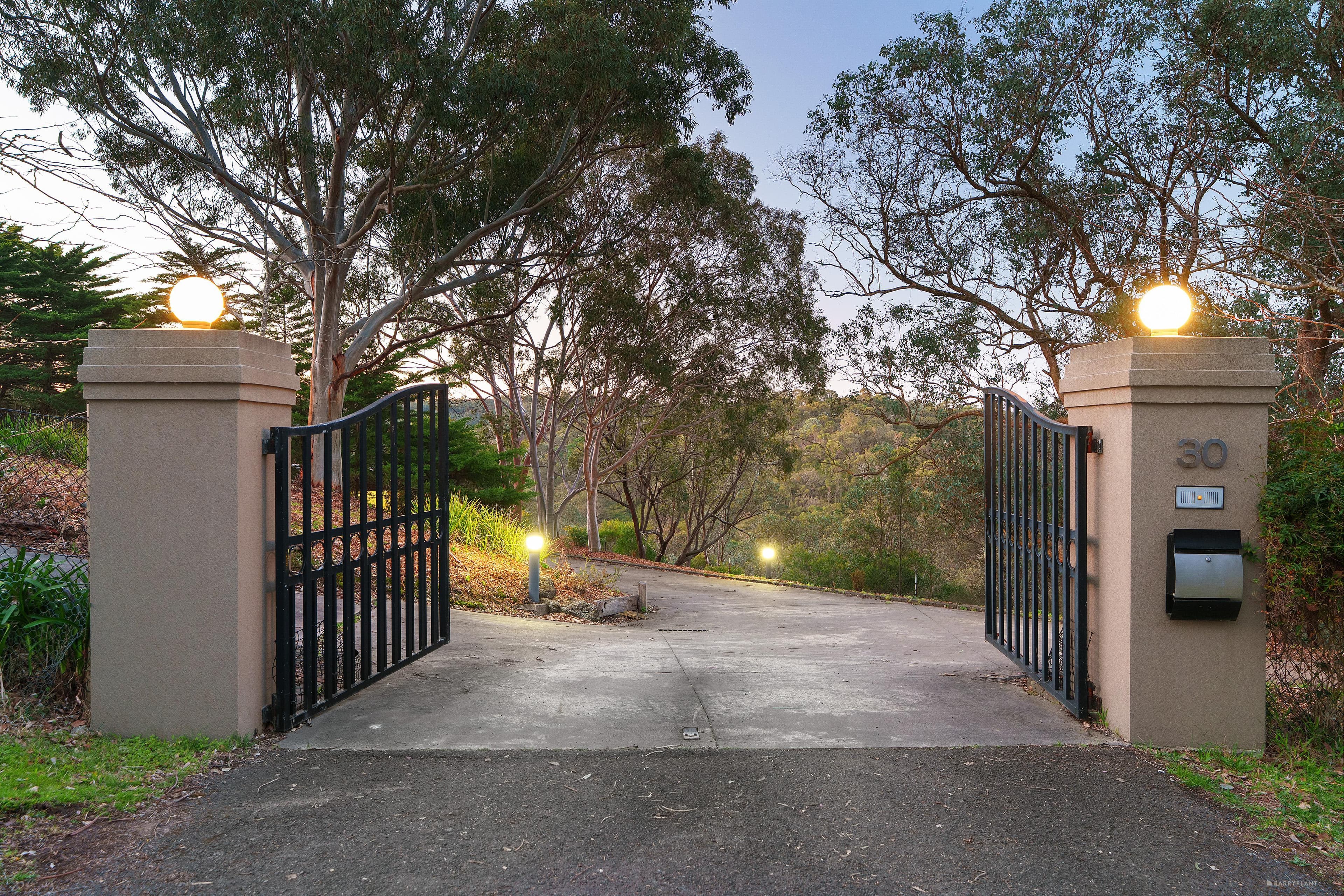 30 Pigeon Bank RoadNorth Warrandyte, vic 3113, North Warrandyte - Thumbnail 3