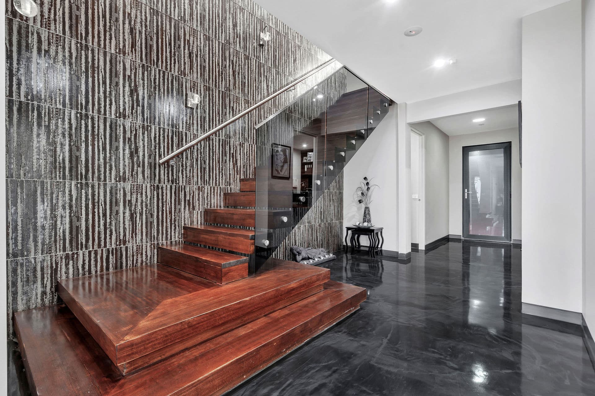 2 Zenith Street, Pascoe Vale - Thumbnail 2