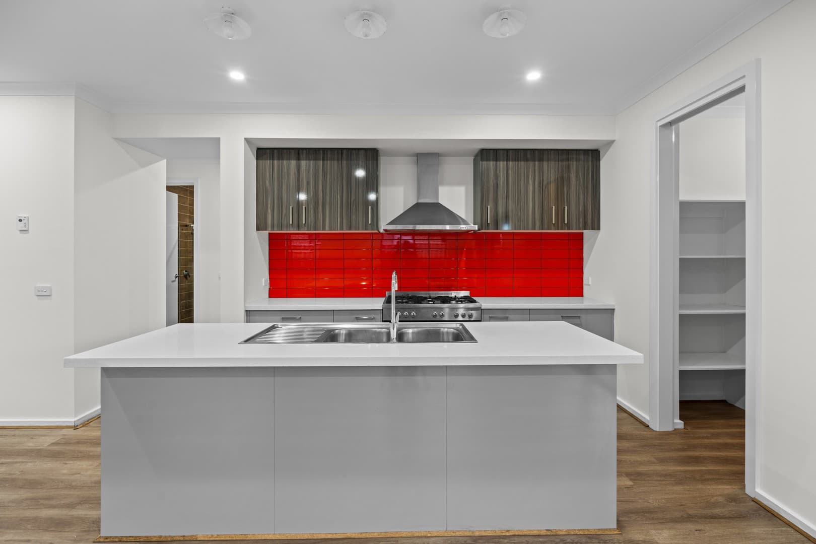 7 Frolic Street, Tarneit, VIC 3029, Tarneit - Thumbnail 2