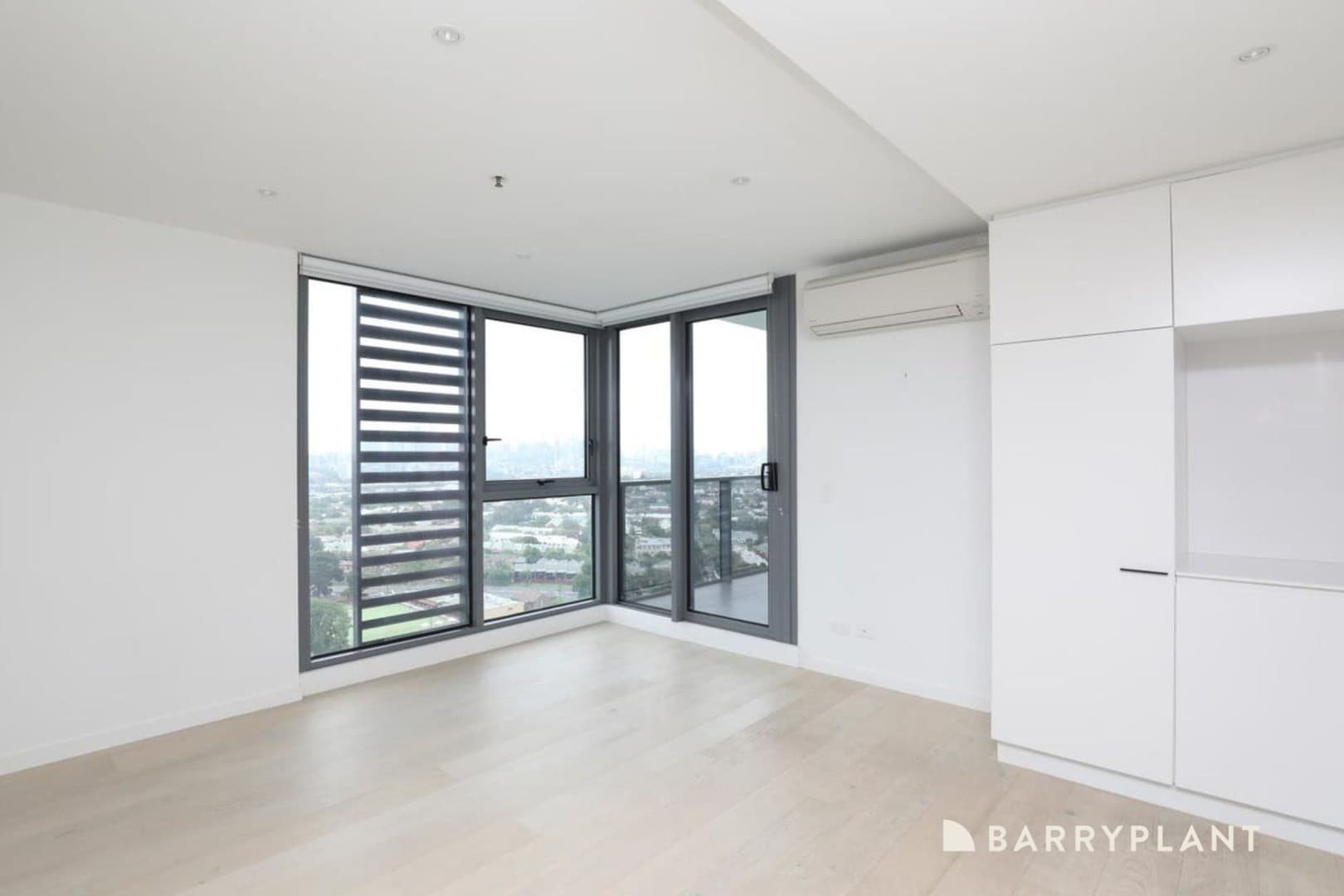 2202/1 Ascot Vale Road, Flemington, VIC 3031, Flemington - Thumbnail 2