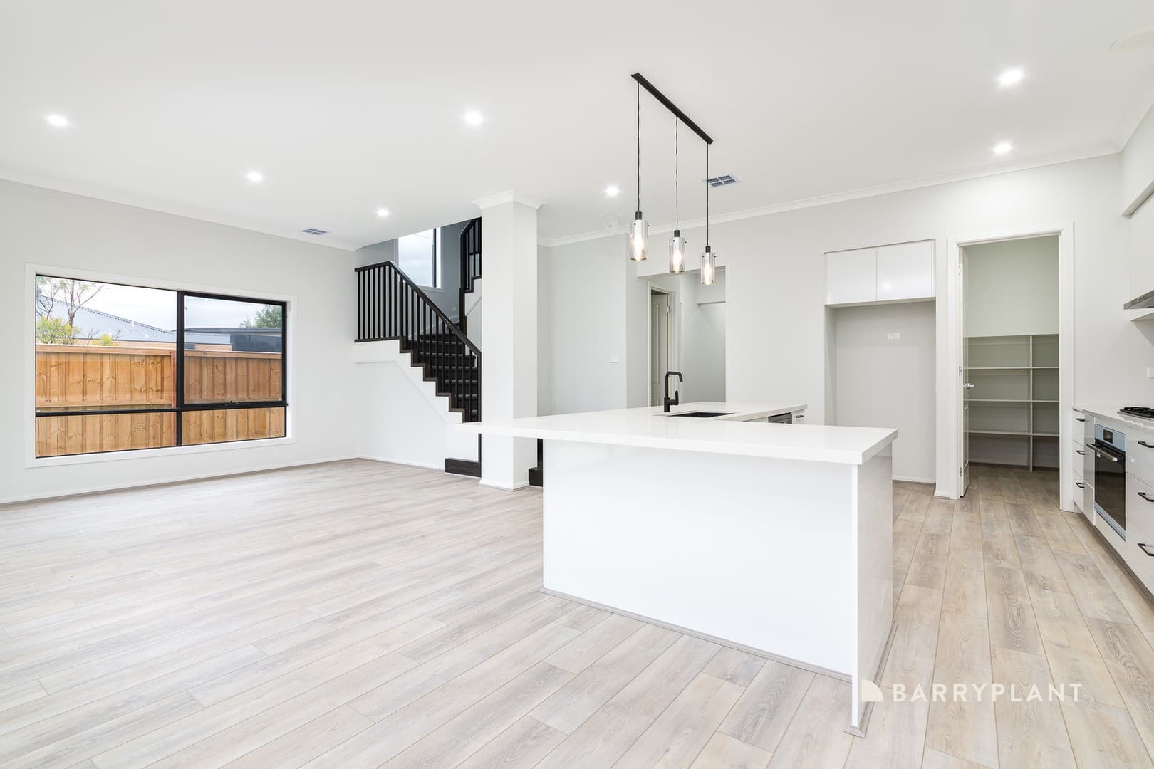 17 Crawford Crescent, Wollert, VIC 3750, Wollert - Thumbnail 4