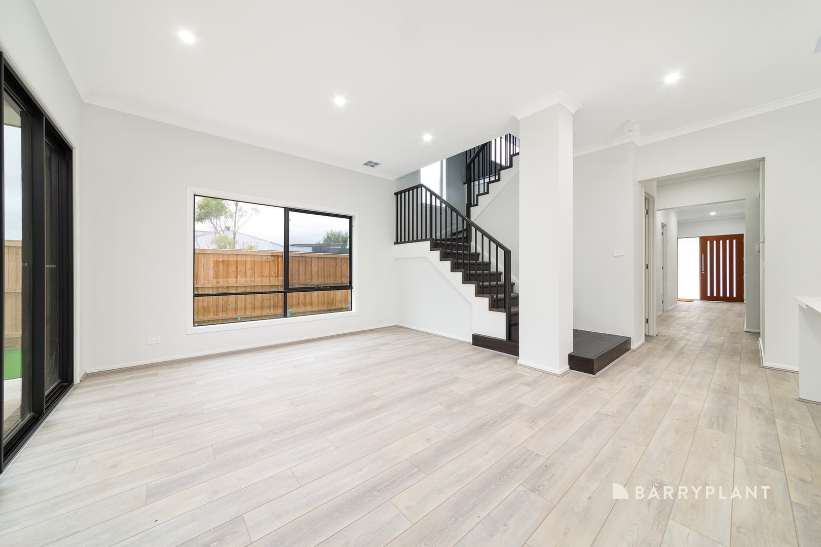 17 Crawford Crescent, Wollert, VIC 3750, Wollert - Thumbnail 5