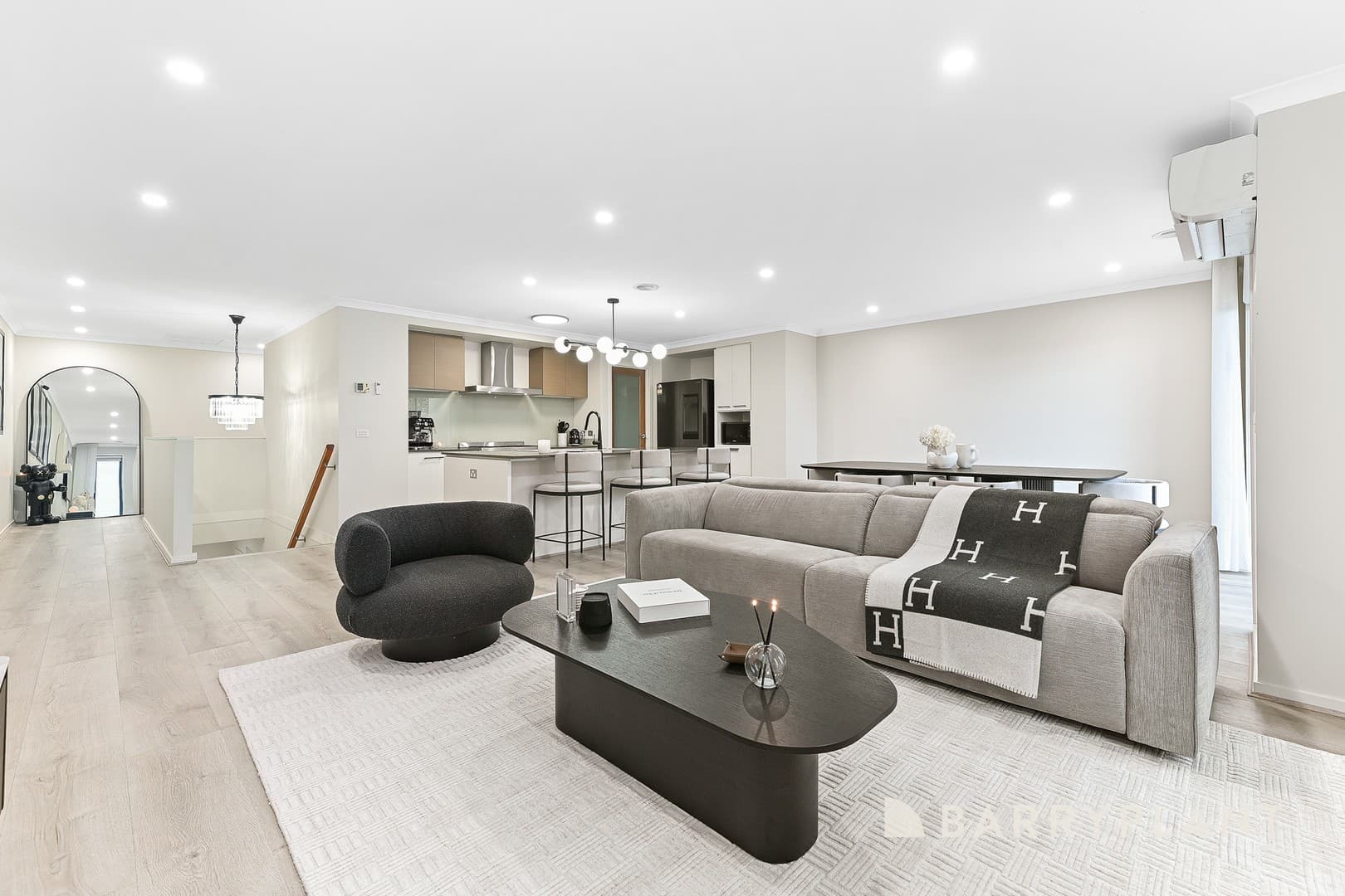 14 Quintino Walk, Clyde North, VIC 3978, Clyde North - Thumbnail 4
