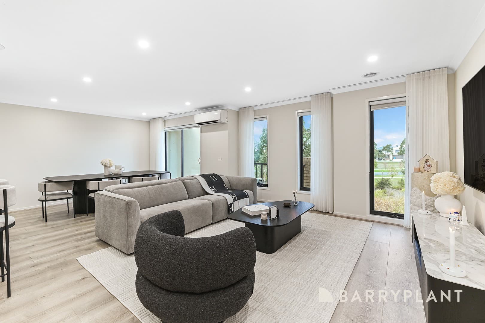 14 Quintino Walk, Clyde North, VIC 3978, Clyde North - Thumbnail 5