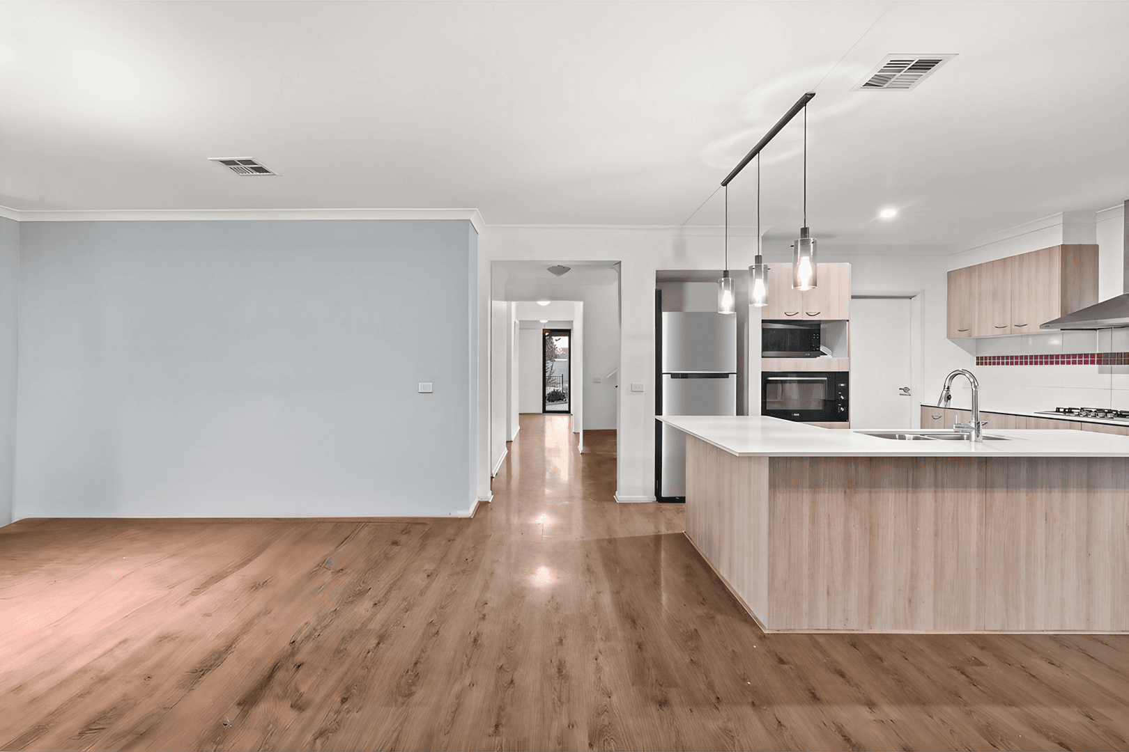 9 Quadrant Drive, Fraser Rise, VIC 3336, Fraser Rise - Thumbnail 3