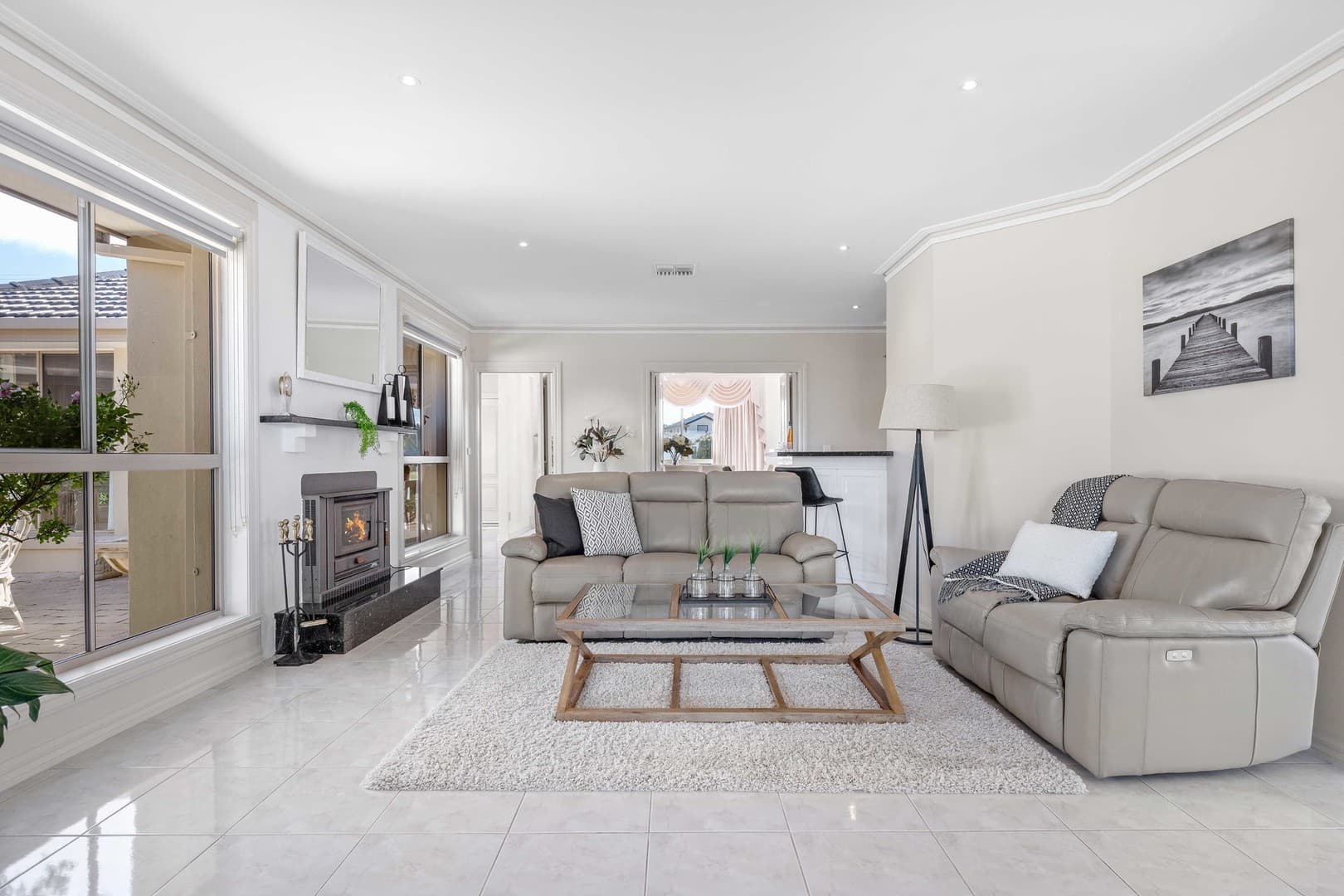 11 Boronia Drive, Hillside, VIC 3037, Hillside - Thumbnail 4