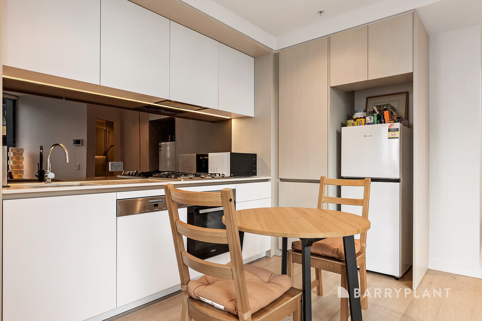 2401/628 Flinders Street, Docklands, VIC 3008, Docklands - Thumbnail 4