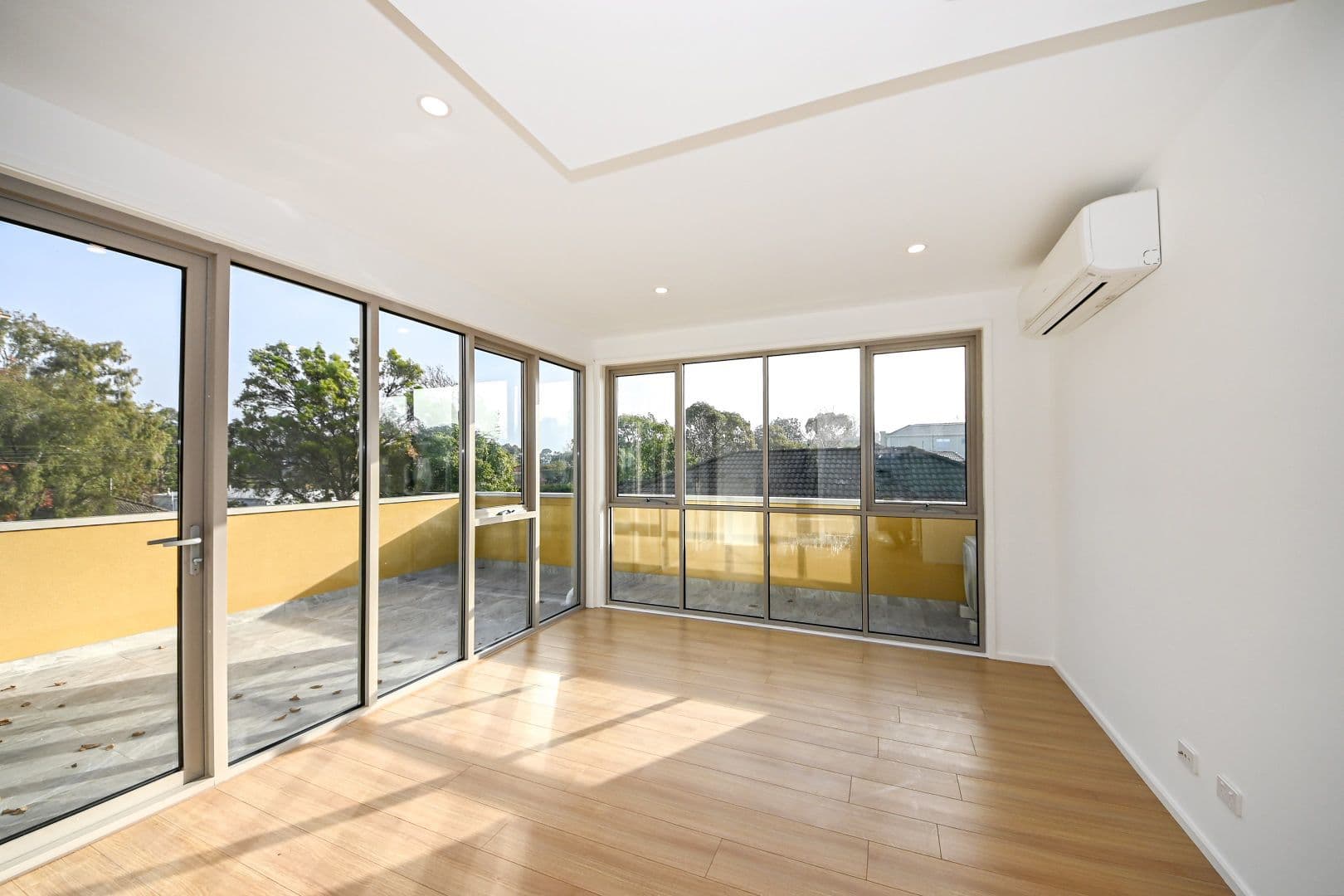 101/22 Shirley Avenue, Glen Waverley, VIC 3150, Glen Waverley - Thumbnail 2