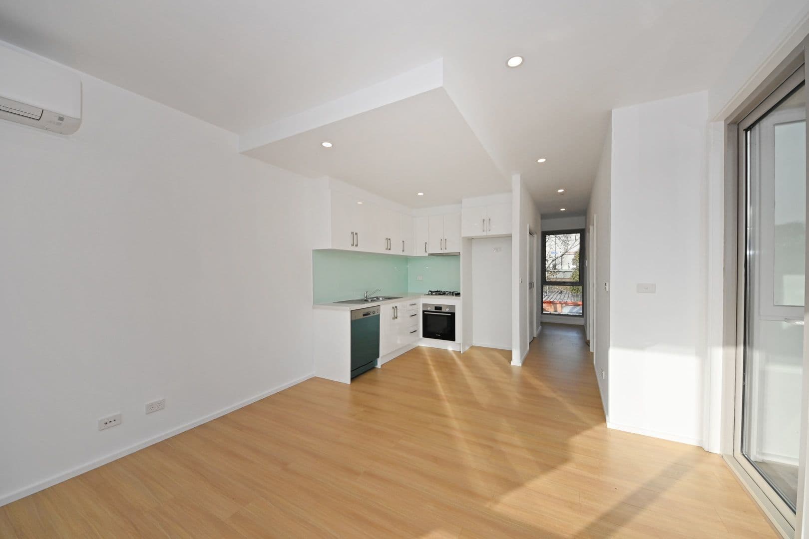 101/22 Shirley Avenue, Glen Waverley, VIC 3150, Glen Waverley - Thumbnail 4