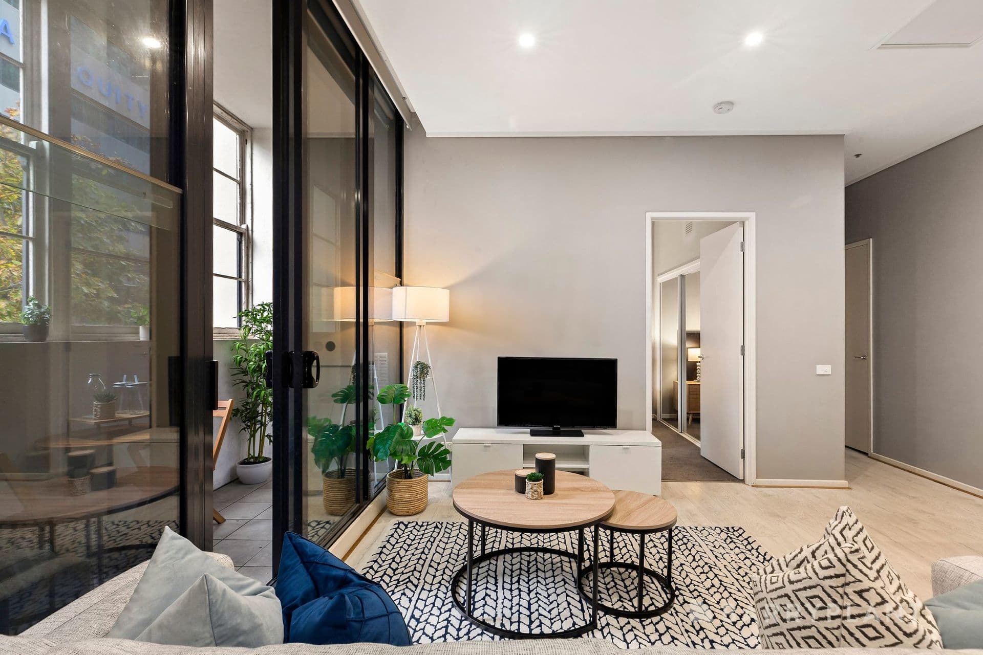 2/171 City Road, Southbank - Image 1