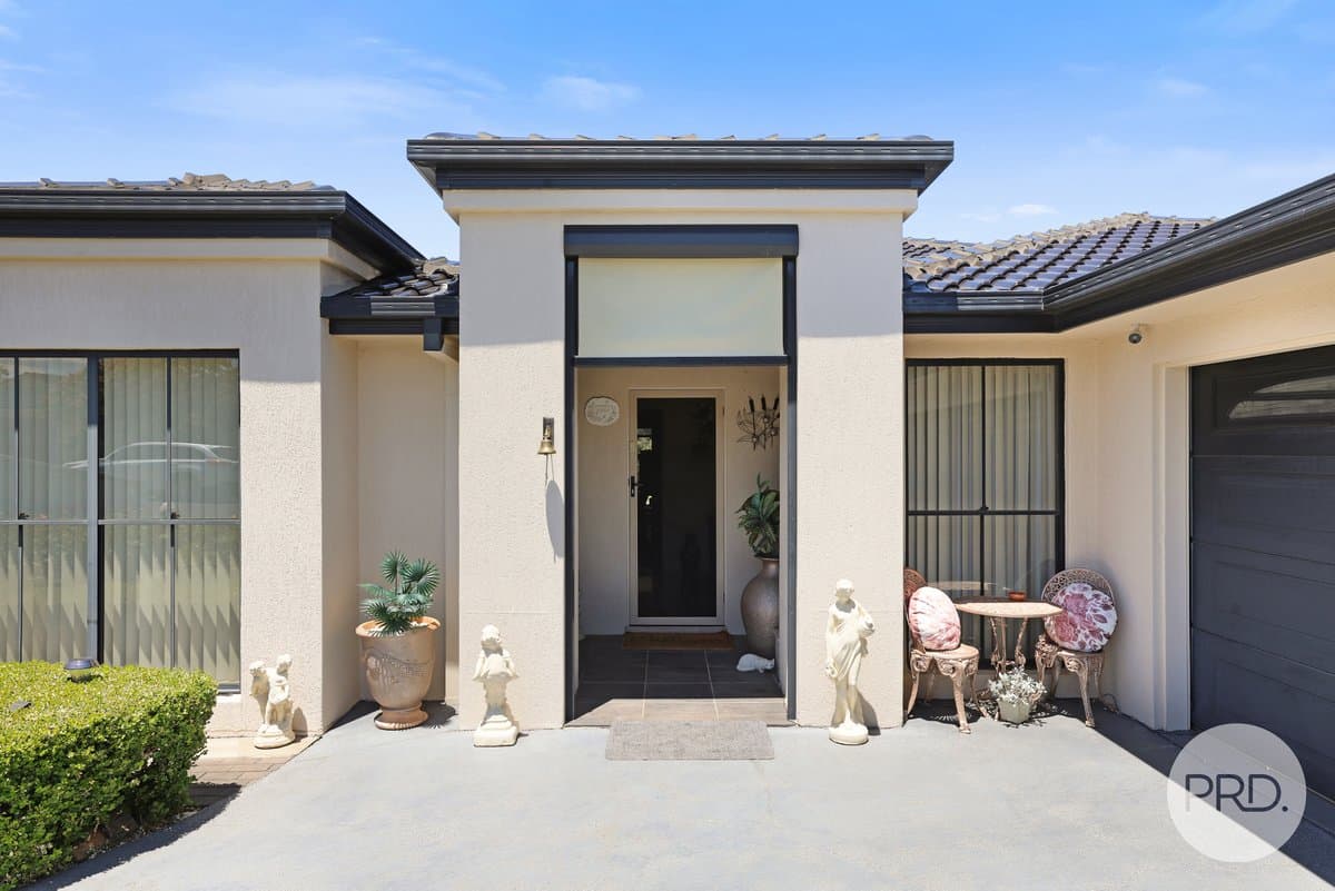 6 The Grove, TAMWORTH NSW 2340, Tamworth - Thumbnail 2