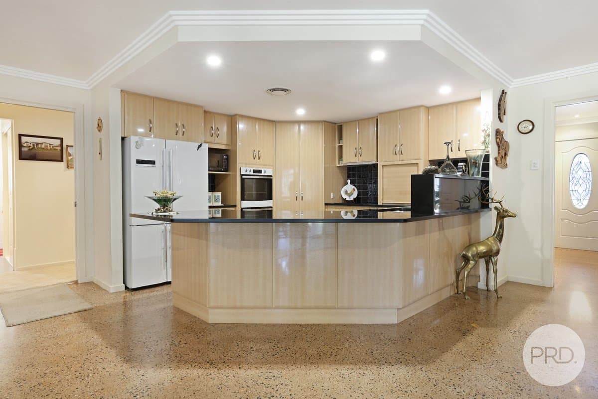 6 The Grove, TAMWORTH NSW 2340, Tamworth - Thumbnail 7