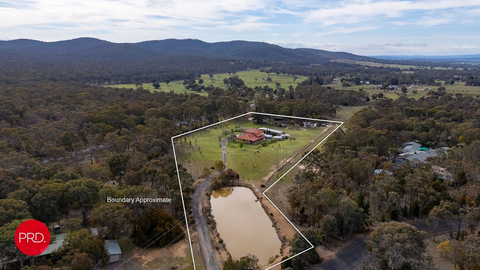 13 Gallagher Crescent, WAMBOIN NSW 2620, Wamboin - Thumbnail 2