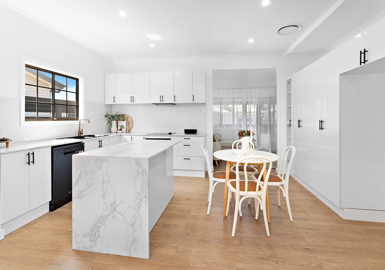 7 Chapman Street, UNANDERRA NSW 2526, Unanderra - Thumbnail 4