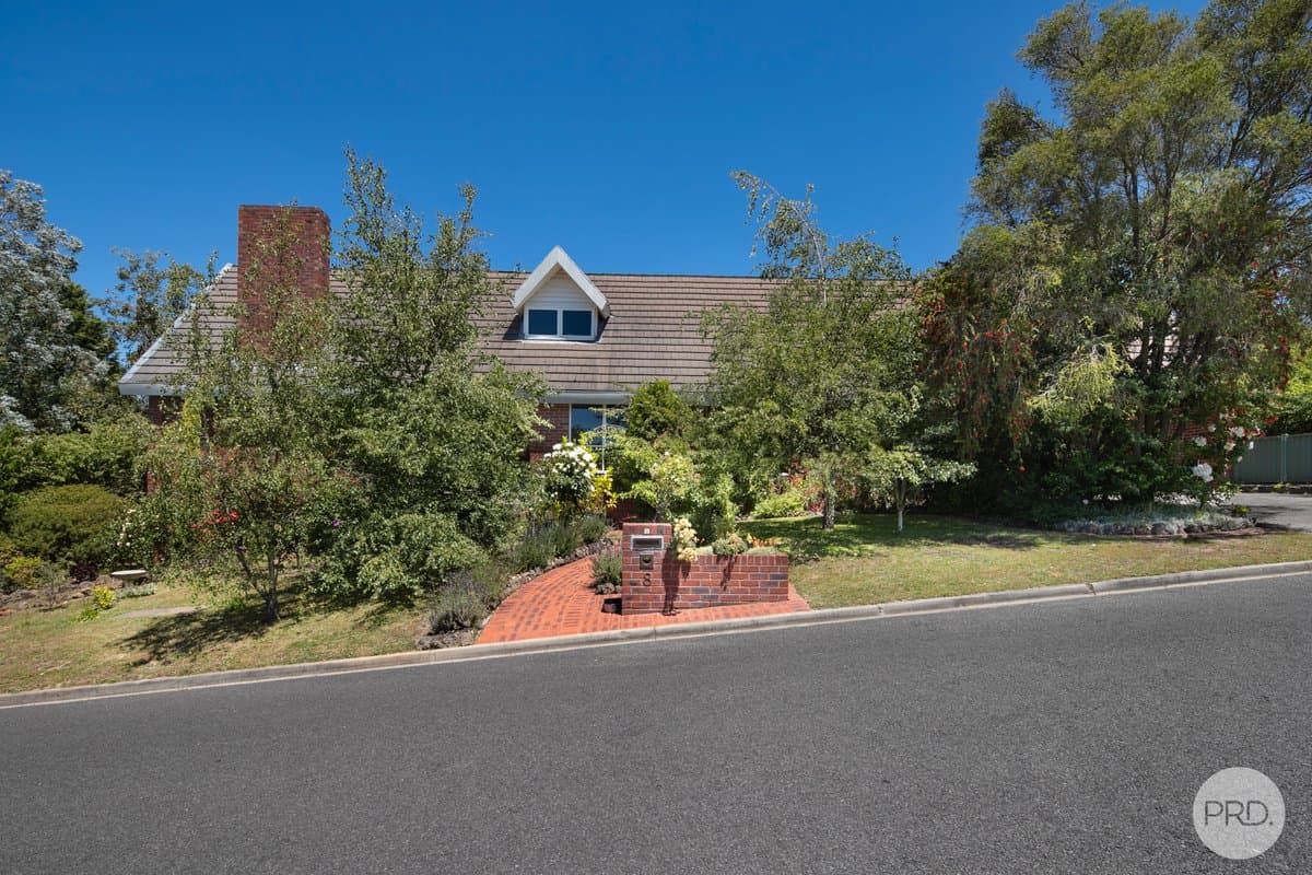 8 Barrington Court, MOUNT CLEAR VIC 3350, Mount Clear - Image 1