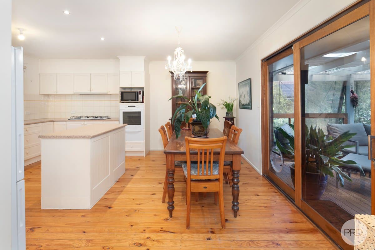 8 Barrington Court, MOUNT CLEAR VIC 3350, Mount Clear - Thumbnail 6