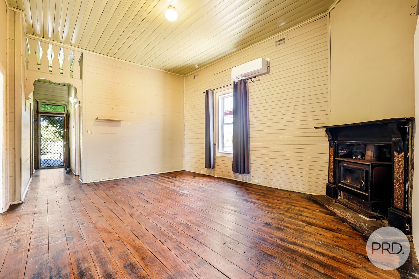 25
                Single
                Street
            
            
            
            werris creek
            
            
            NSW,
            2341, Werris Creek - Thumbnail 4
