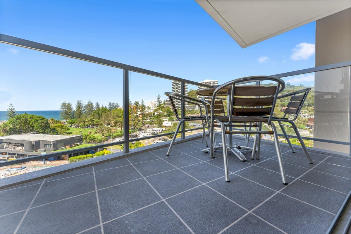 1117/1 Ocean Street, BURLEIGH HEADS QLD 4220, Burleigh Heads Property Image - Thumbnail 3