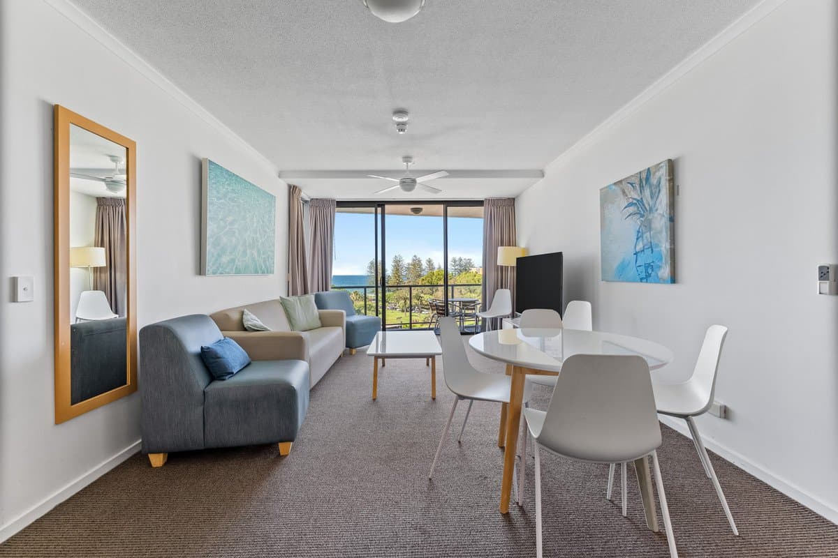 1117/1 Ocean Street, BURLEIGH HEADS QLD 4220, Burleigh Heads Property Image - Thumbnail 6