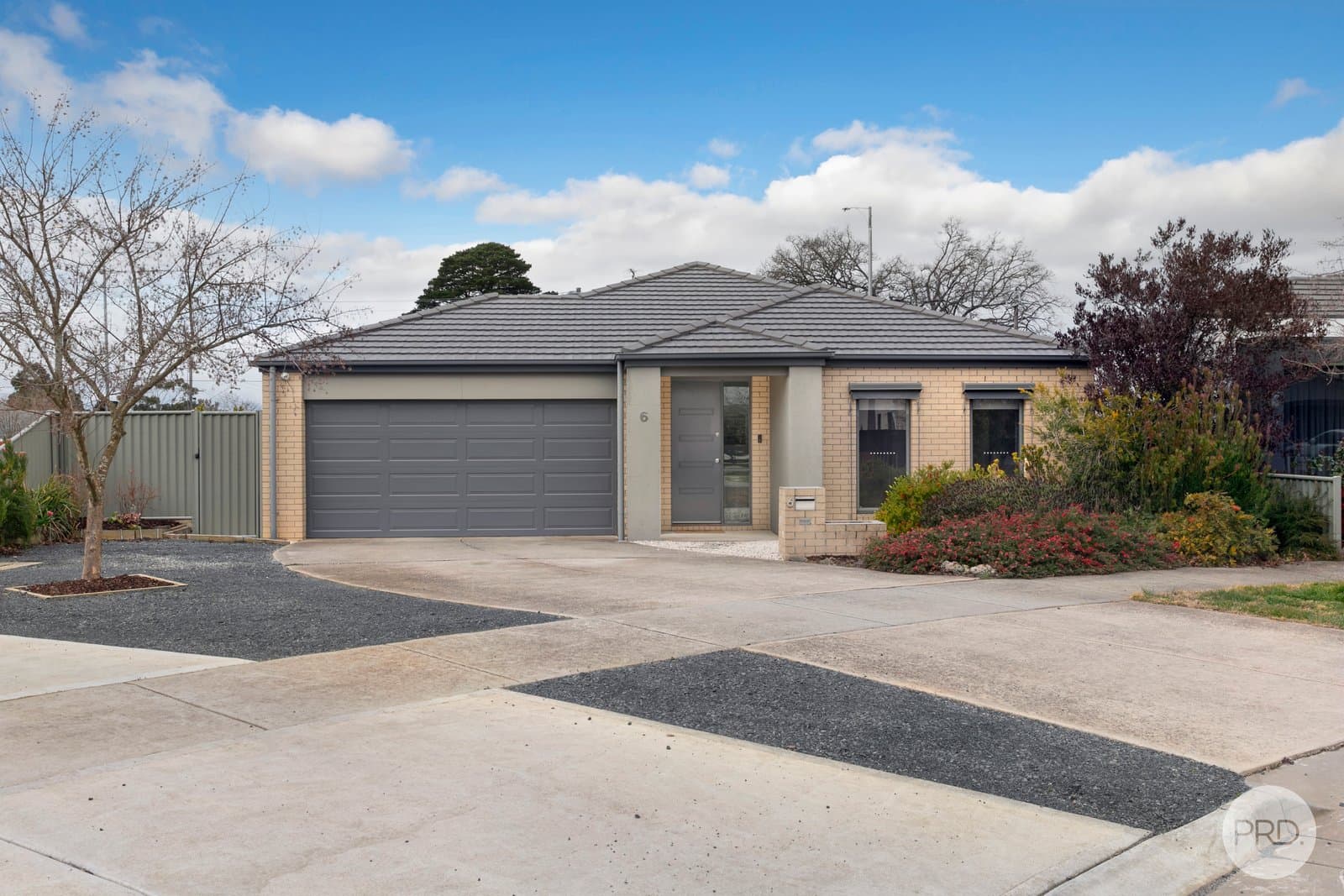 6 Cinnamon Drive, LAKE GARDENS VIC 3355, Lake Gardens - Thumbnail 2
