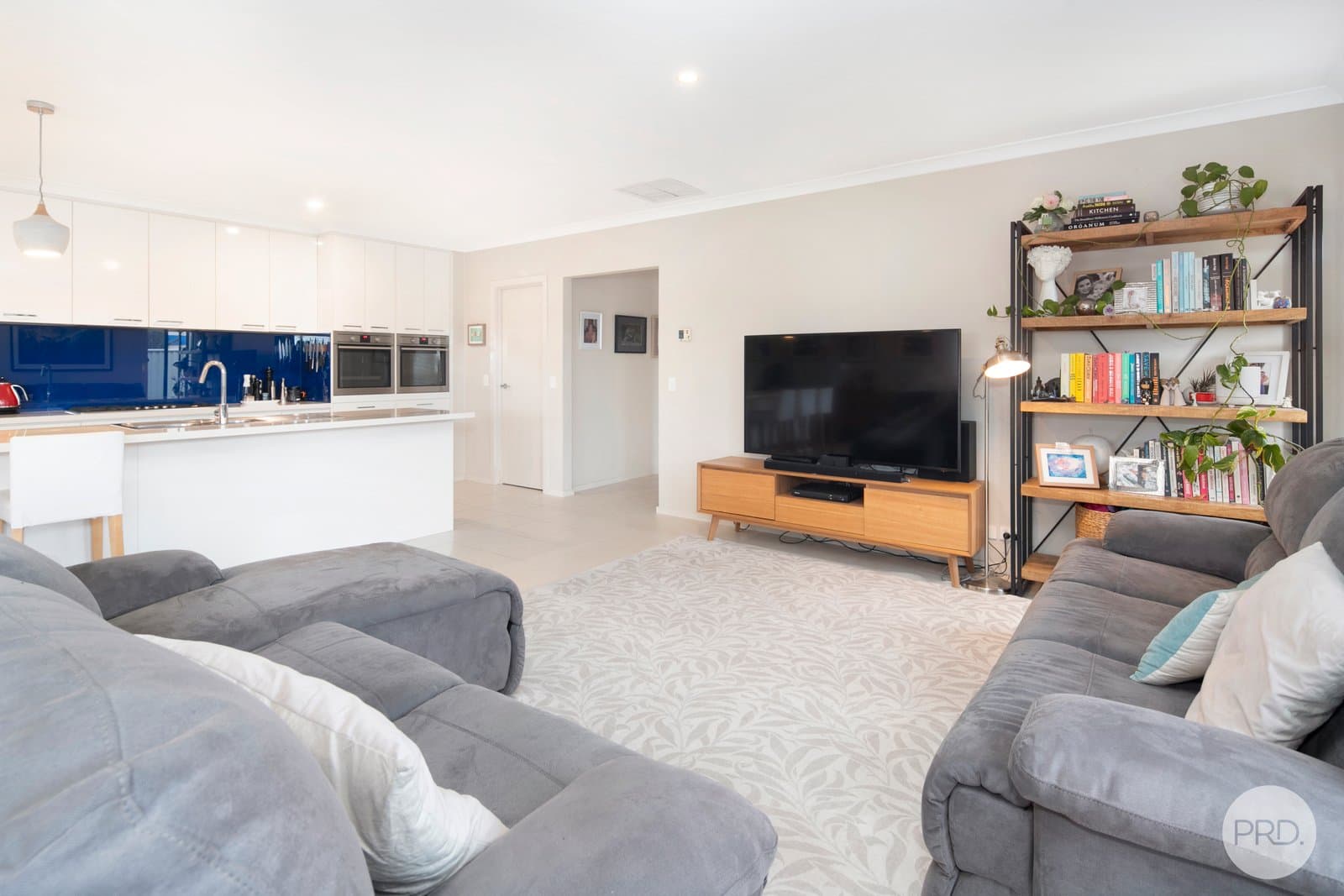 6 Cinnamon Drive, LAKE GARDENS VIC 3355, Lake Gardens - Thumbnail 7