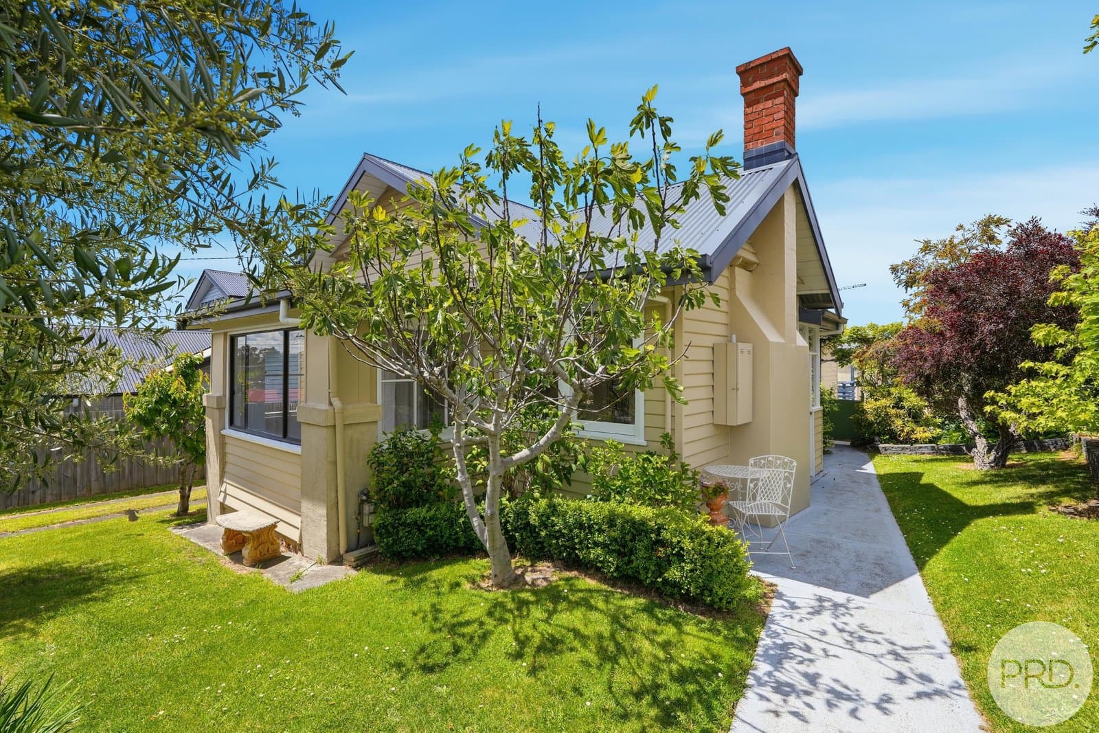 83 Giblin Street, LENAH VALLEY TAS 7008, New Town - Thumbnail 2