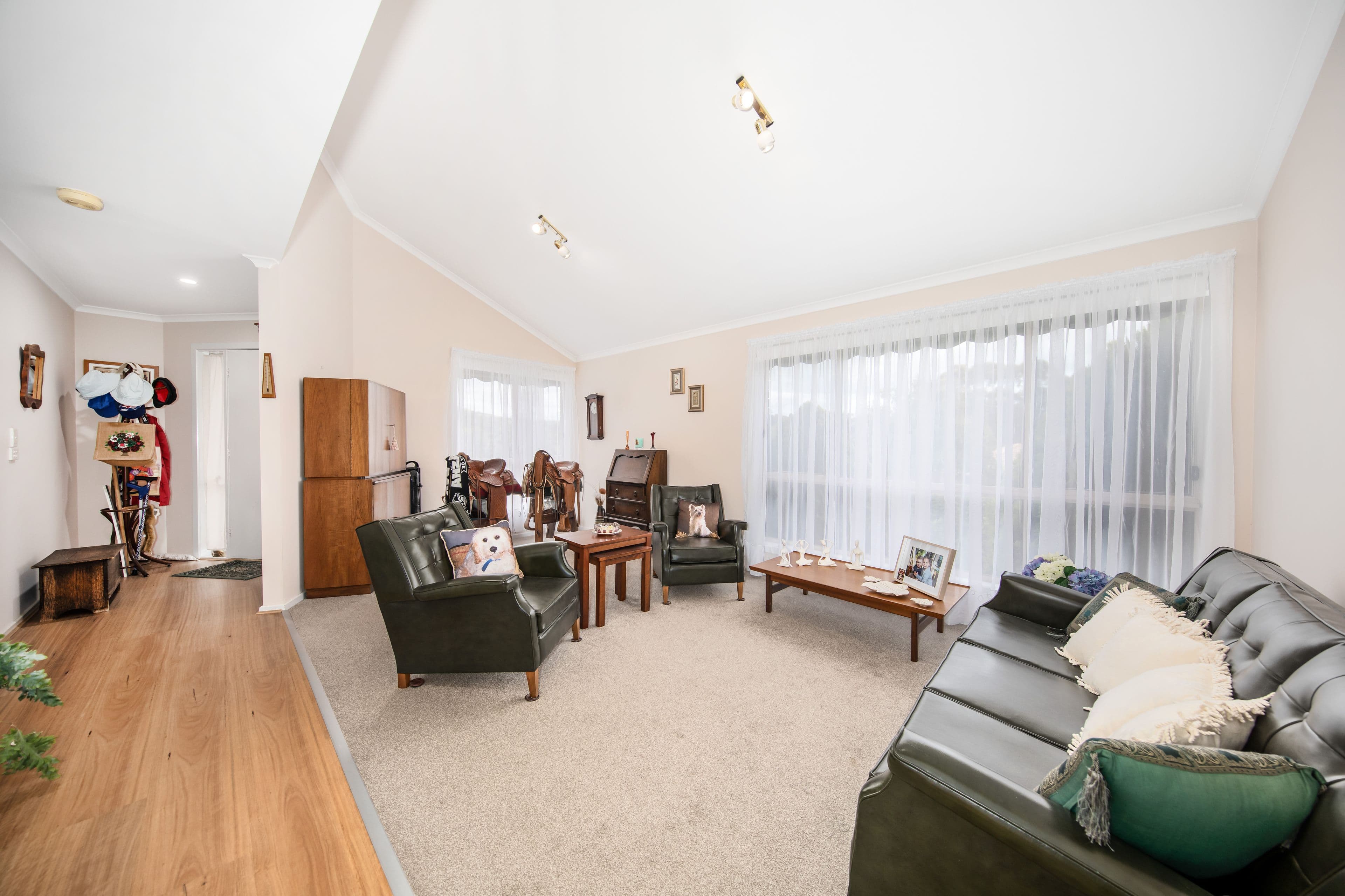 15 Olive Grove , Sunbury VIC 3429, Sunbury - Thumbnail 3