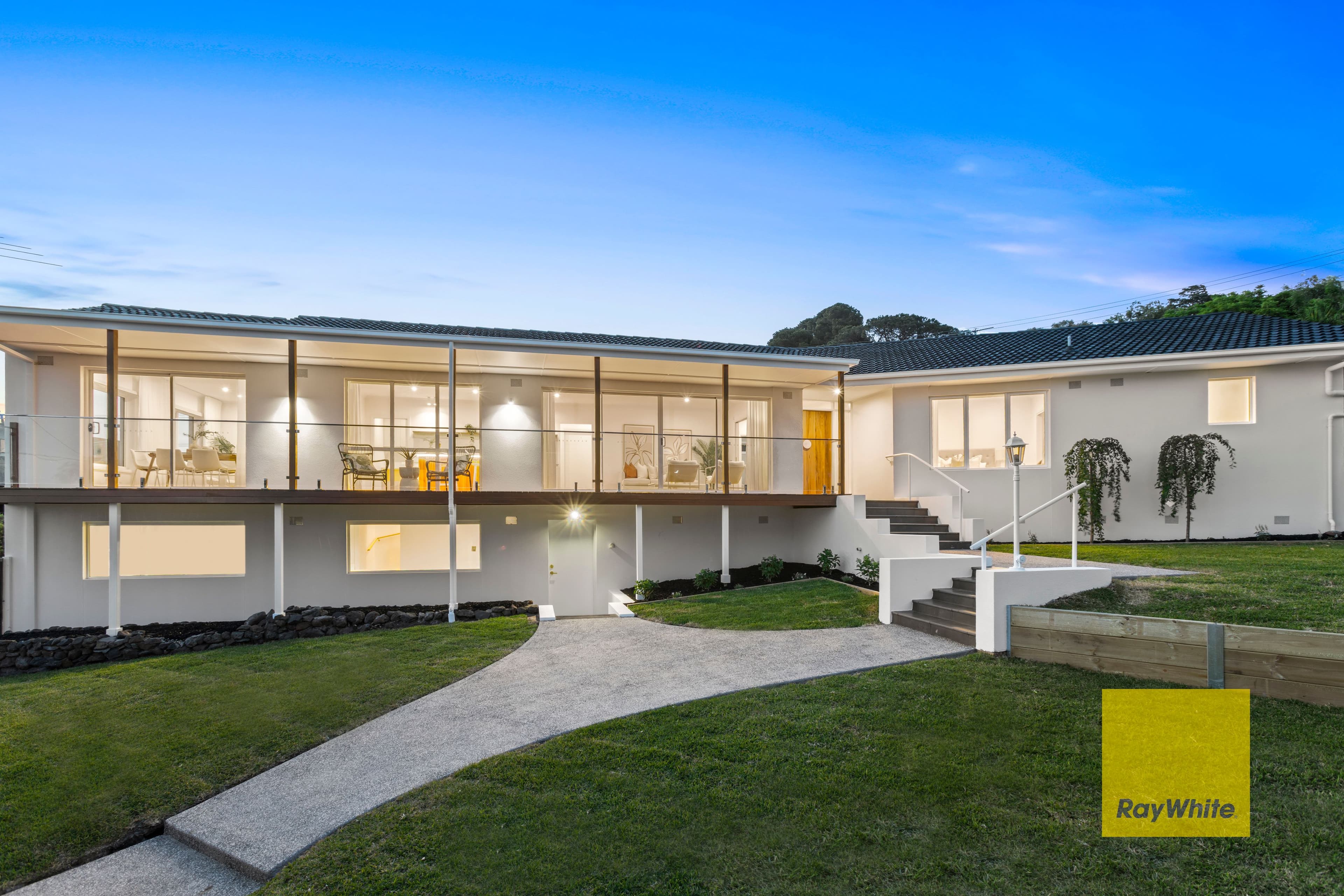 2 Culzean Crescent , Highton VIC 3216, Highton - Thumbnail 2