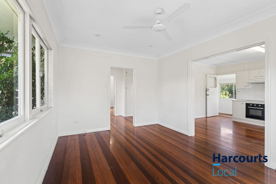 38 Belnoel Street, WAVELL HEIGHTS, QLD 4012, Wavell Heights - Thumbnail 4